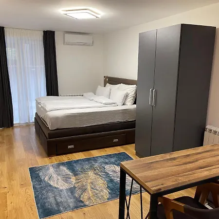 Princess - Free Parking Place In The Garage *